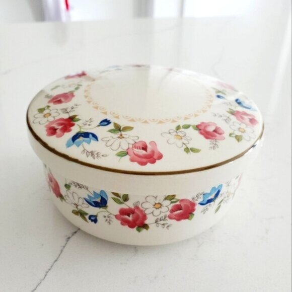 Vintage Other - Vintage Korea Cottage Flower Country Round Lid Trinket Dish